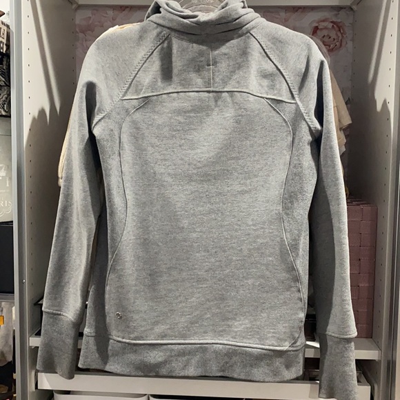 Lululemon Zip Up Jacket - Picture 4 of 7